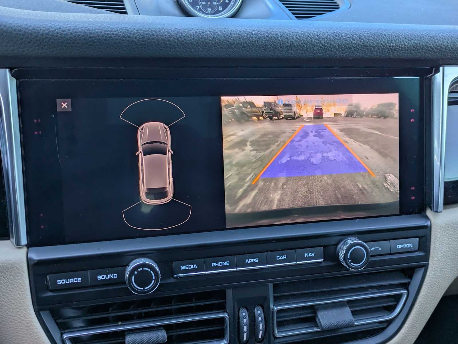 Thumbnail: 2019 Porsche Macan - 30