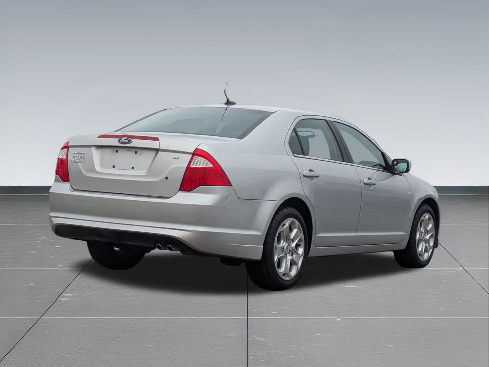 Thumbnail: 2010 Ford Fusion - 6