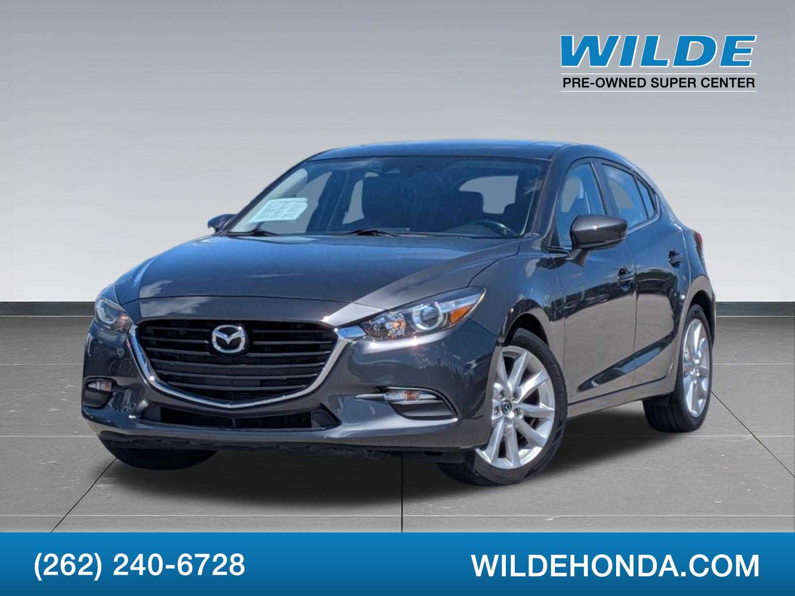 2017 Mazda Mazda3 i Touring -
                  Waukesha, WI