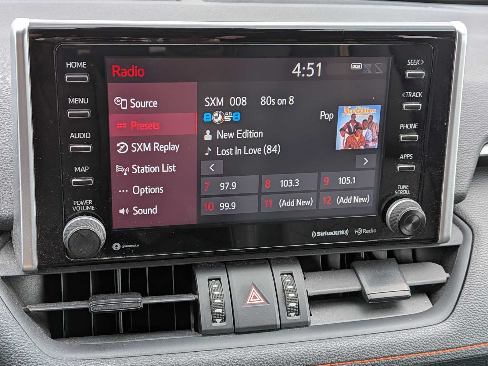 Thumbnail: 2019 Toyota RAV4 - 27
