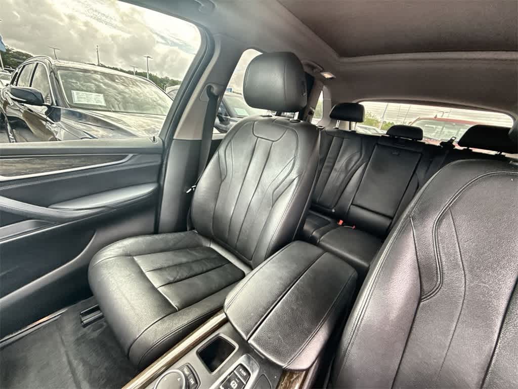 Thumbnail: 2015 BMW X5 - 21