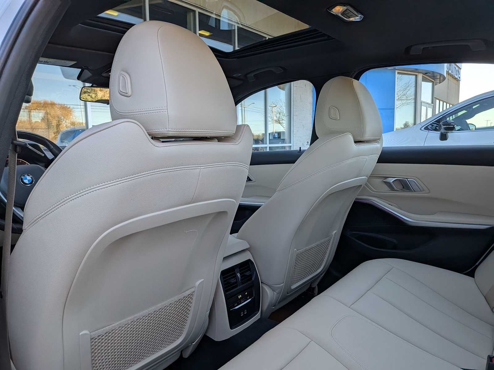 Thumbnail: 2021 BMW 3 Series - 17