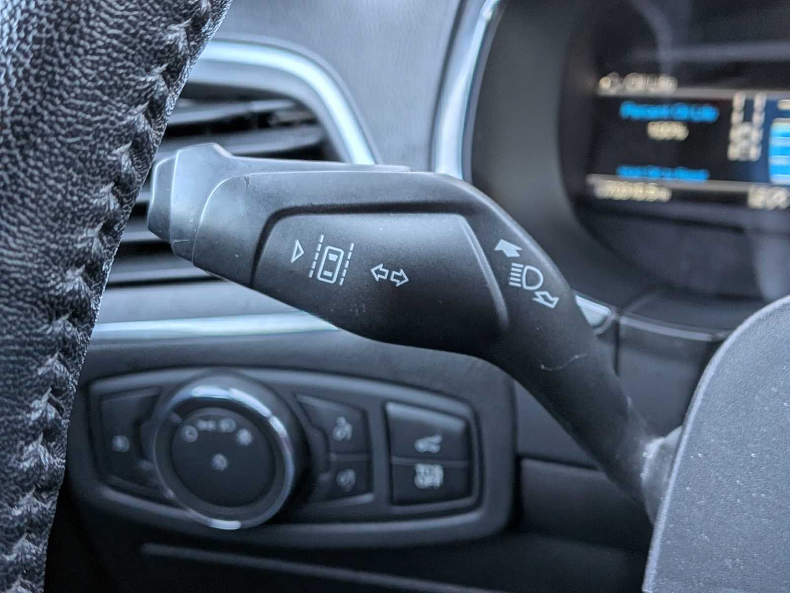 Thumbnail: 2021 Ford Edge - 26