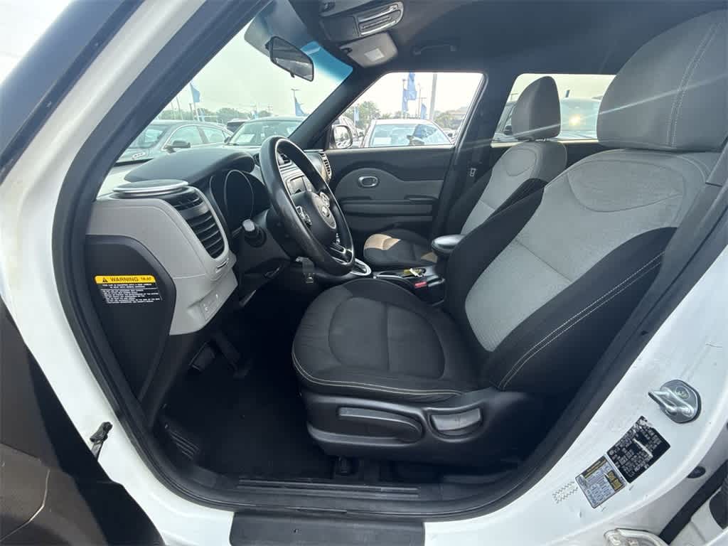 2015 Kia Soul photo 2