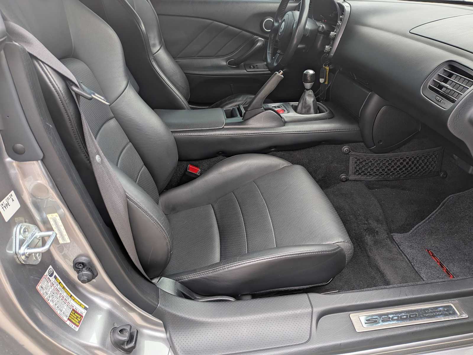 Thumbnail: 2003 Honda S2000 - 17