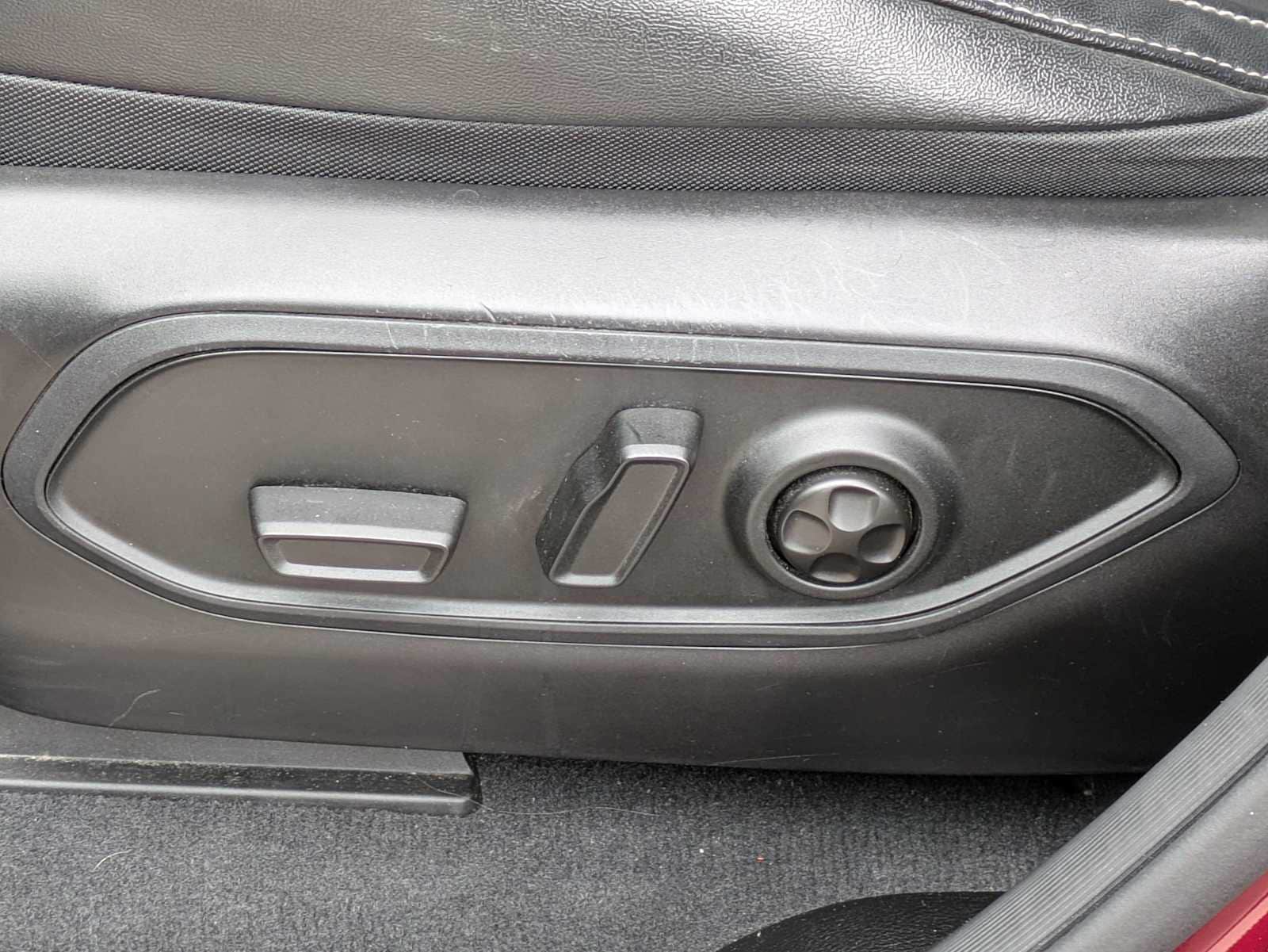 Thumbnail: 2024 Jeep Grand Cherokee - 16