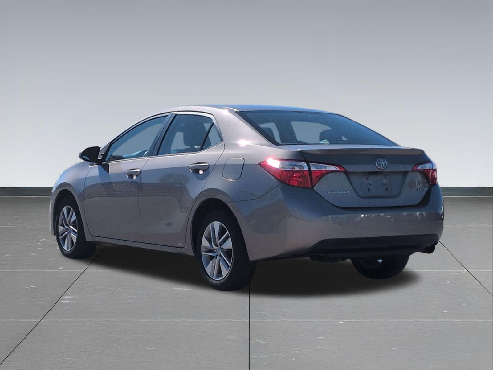 Thumbnail: 2015 Toyota Corolla - 4