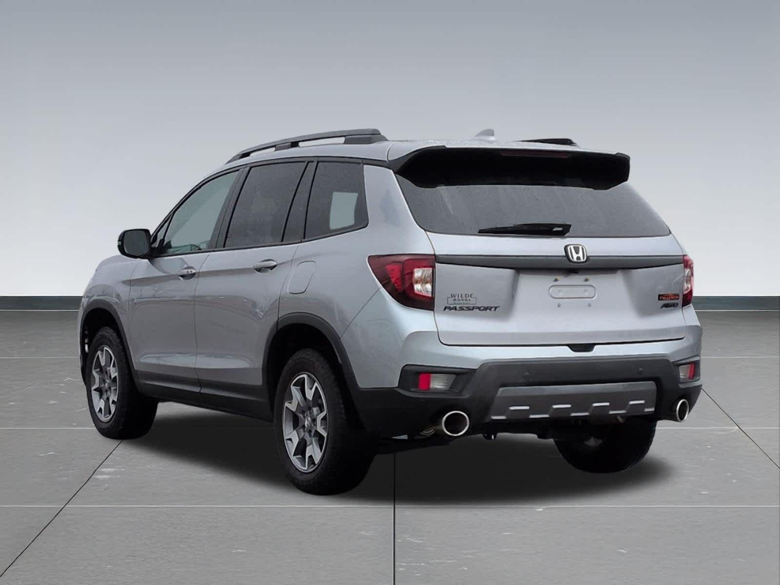 Thumbnail: 2023 Honda Passport - 4