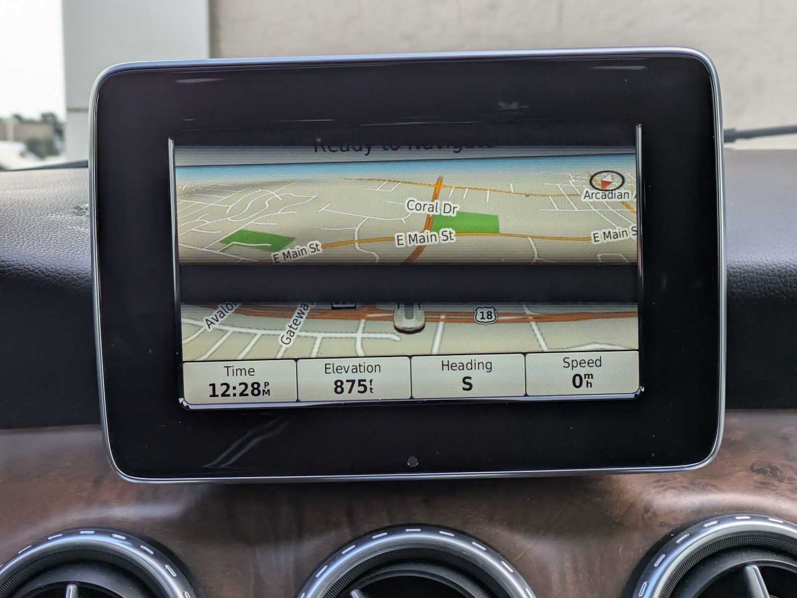 Thumbnail: 2016 Mercedes-Benz GLA - 28