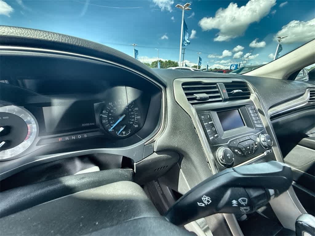 Thumbnail: 2015 Ford Fusion - 25