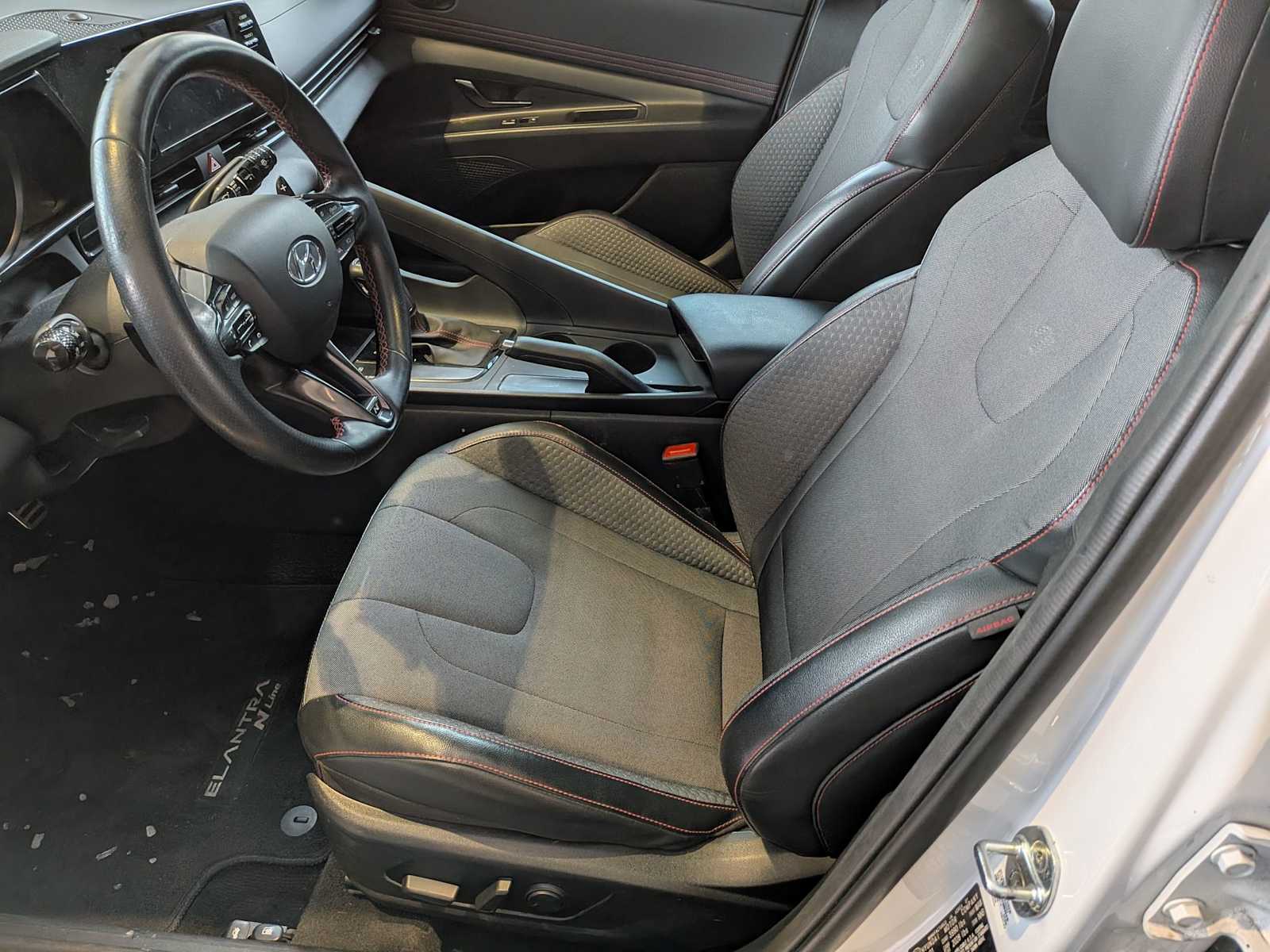 Thumbnail: 2021 Hyundai Elantra - 14