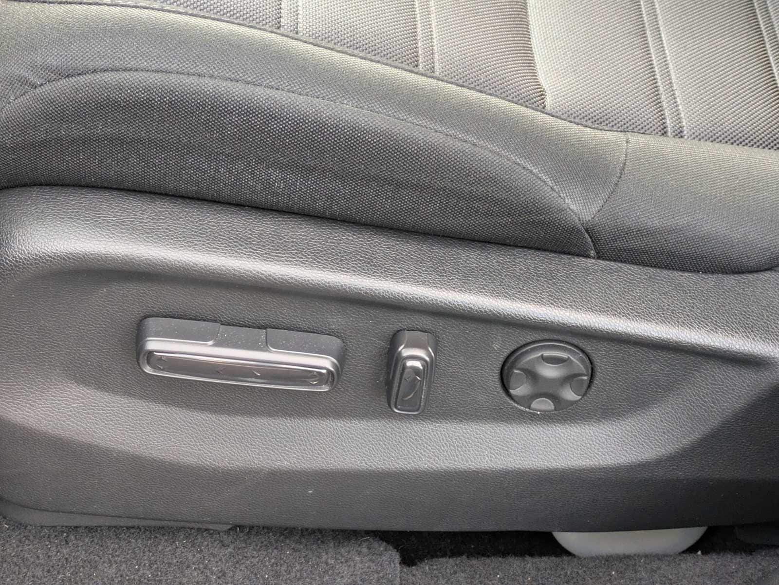 Thumbnail: 2022 Honda CR-V - 16