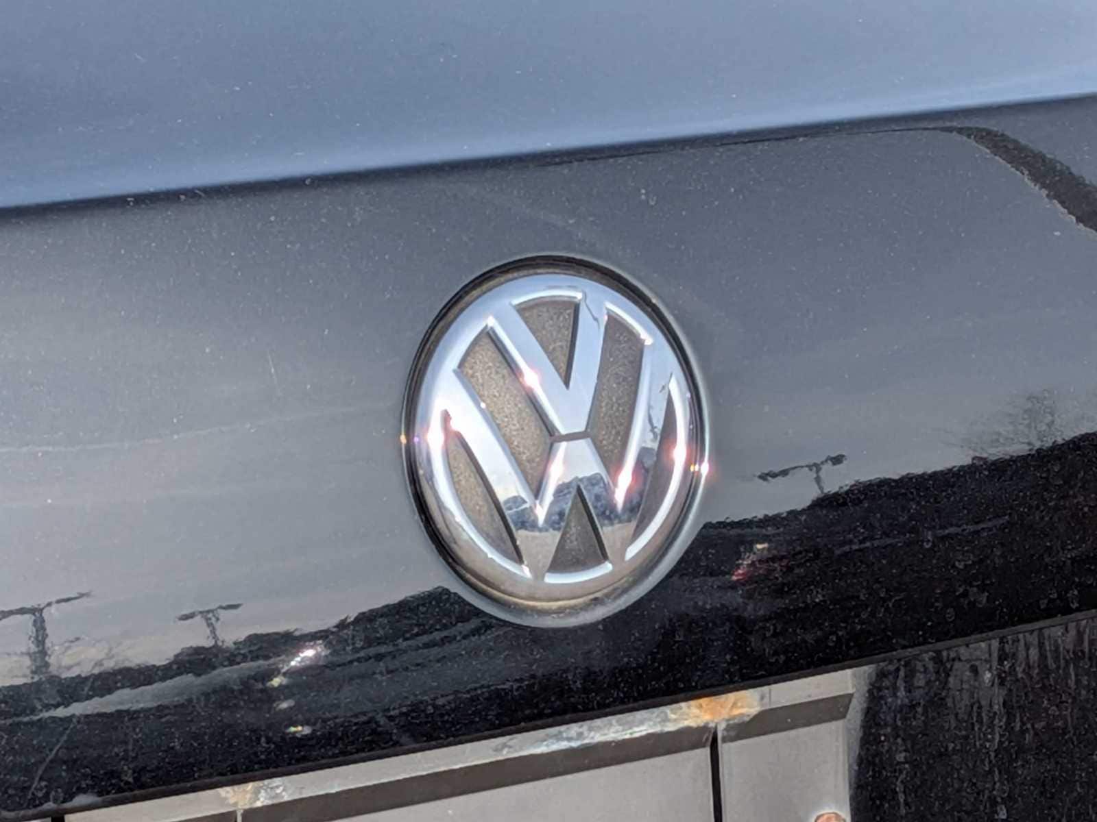 Thumbnail: 2013 Volkswagen Jetta - 11