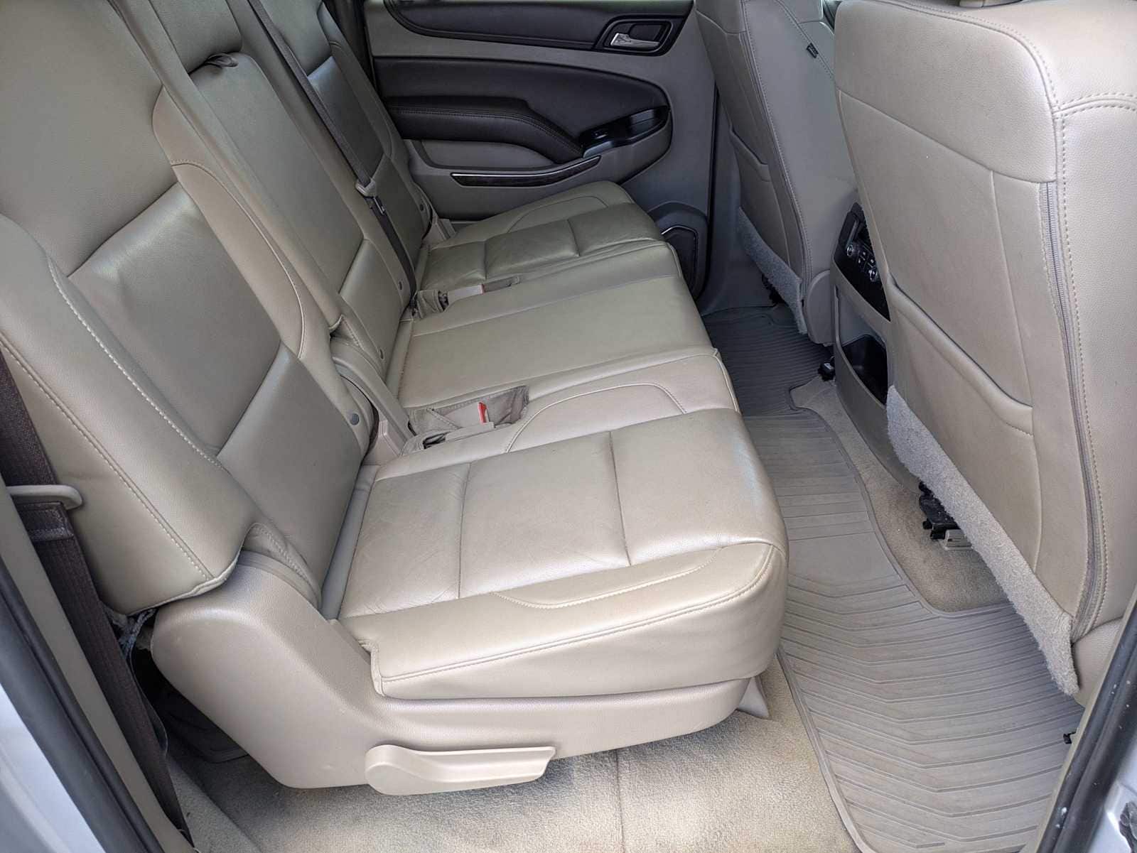 Thumbnail: 2019 Chevrolet Suburban - 20