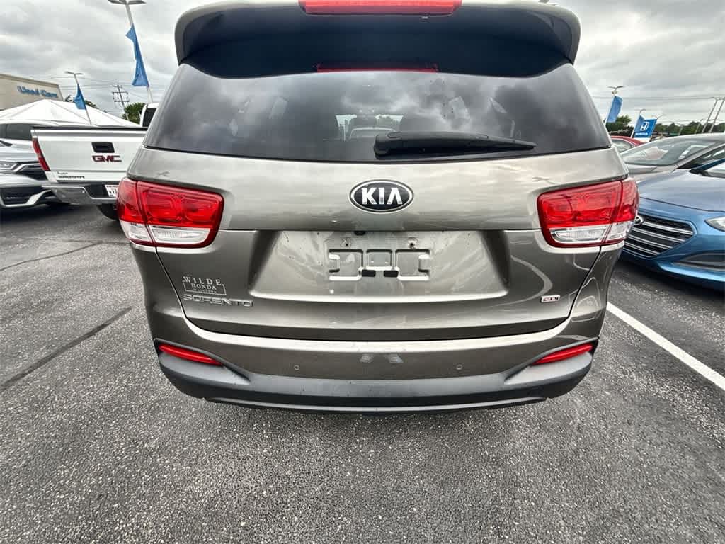 2016 Kia Sorento LX 11