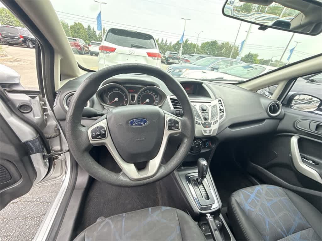 Thumbnail: 2013 Ford Fiesta - 13