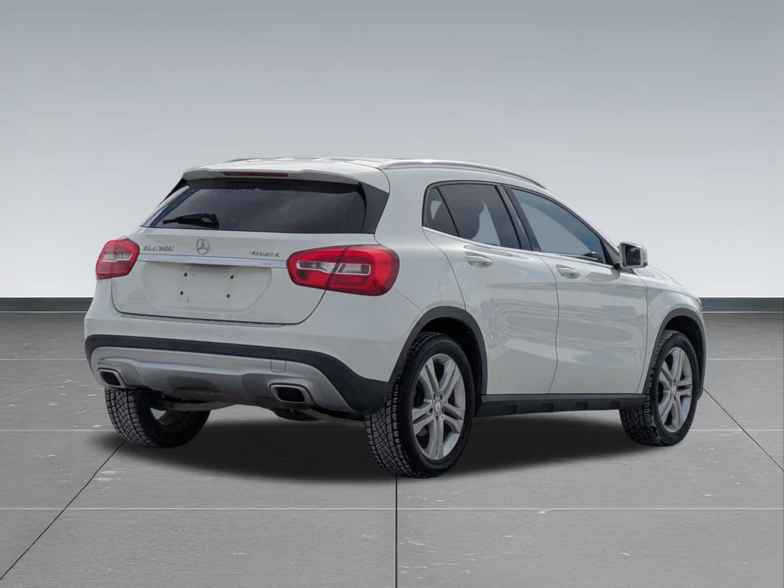 Thumbnail: 2016 Mercedes-Benz GLA - 6