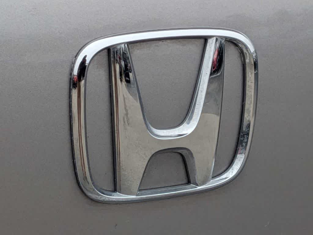 Thumbnail: 2003 Honda S2000 - 17