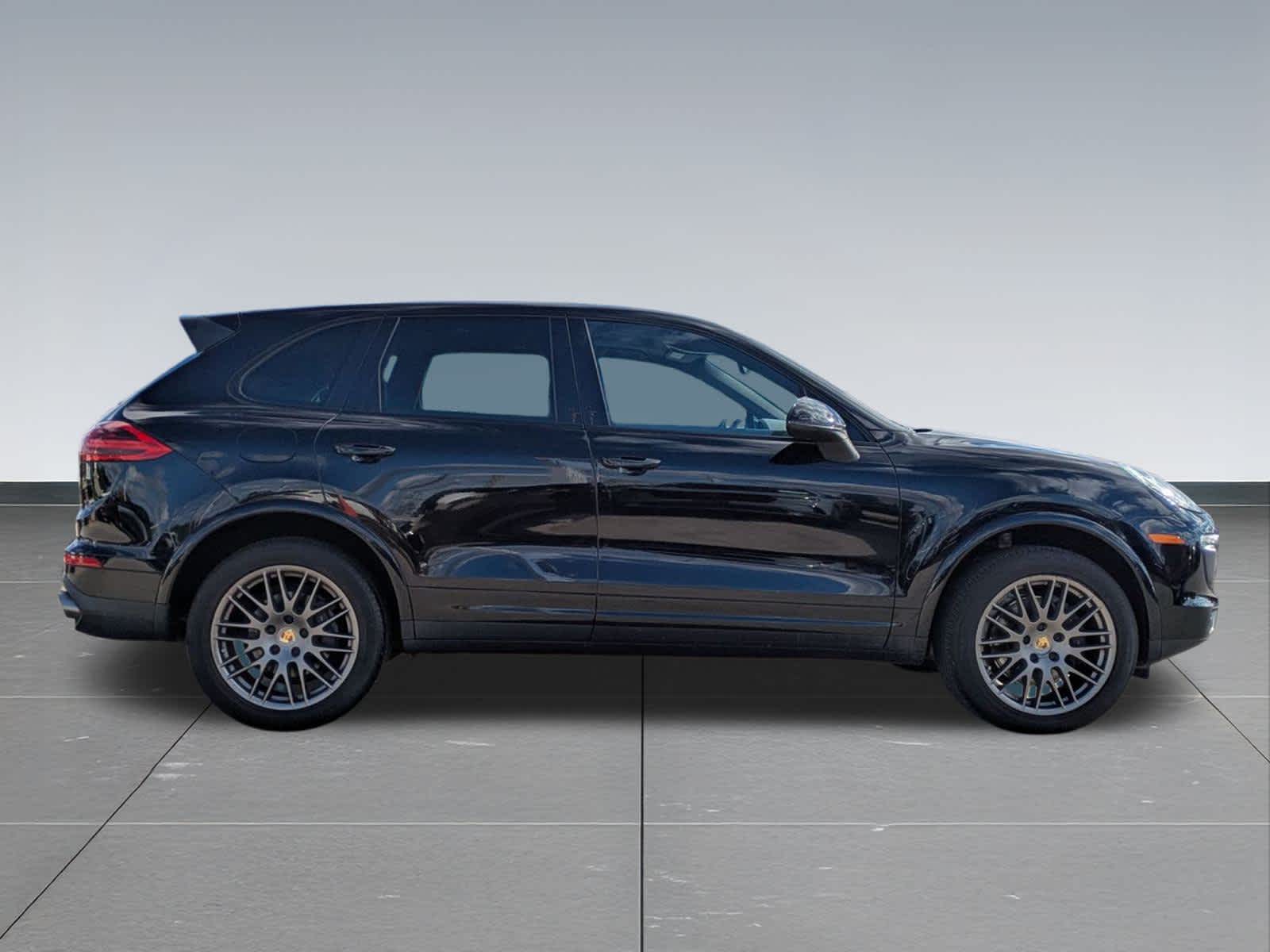 Thumbnail: 2017 Porsche Cayenne - 7
