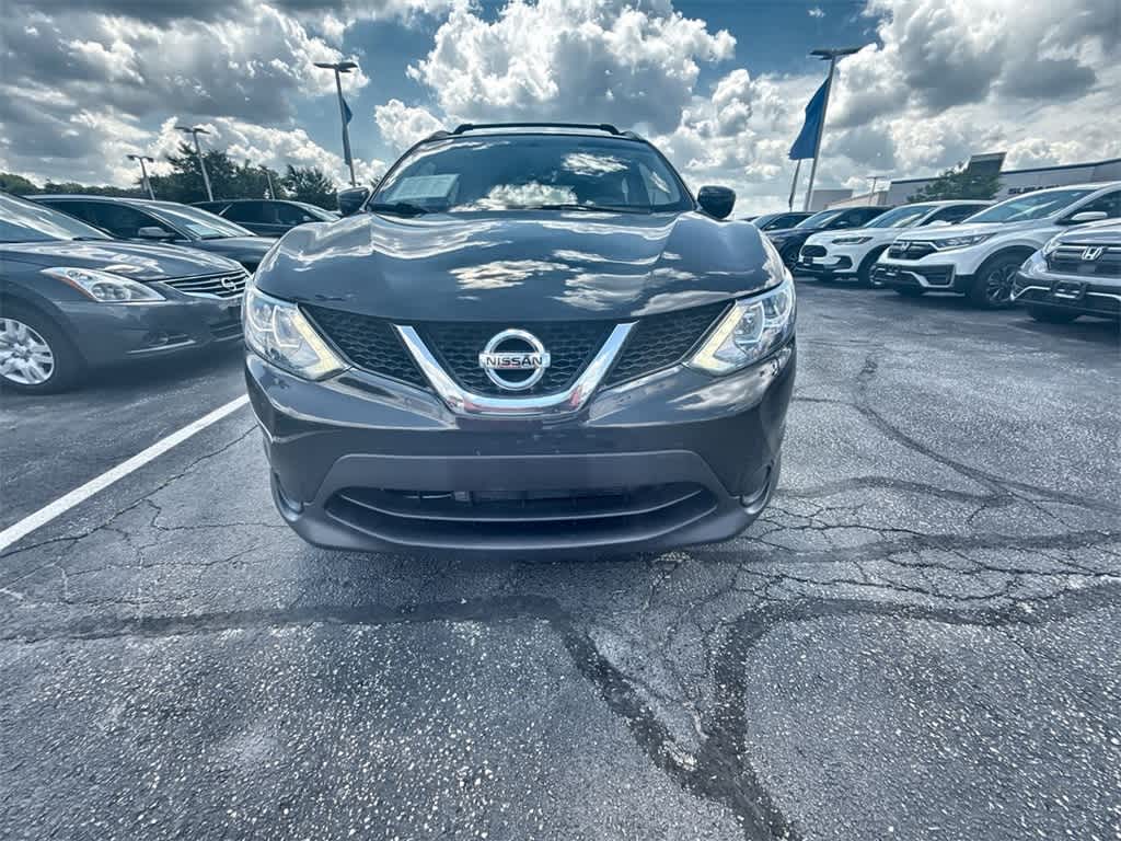 Thumbnail: 2017 Nissan Rogue Sport - 9