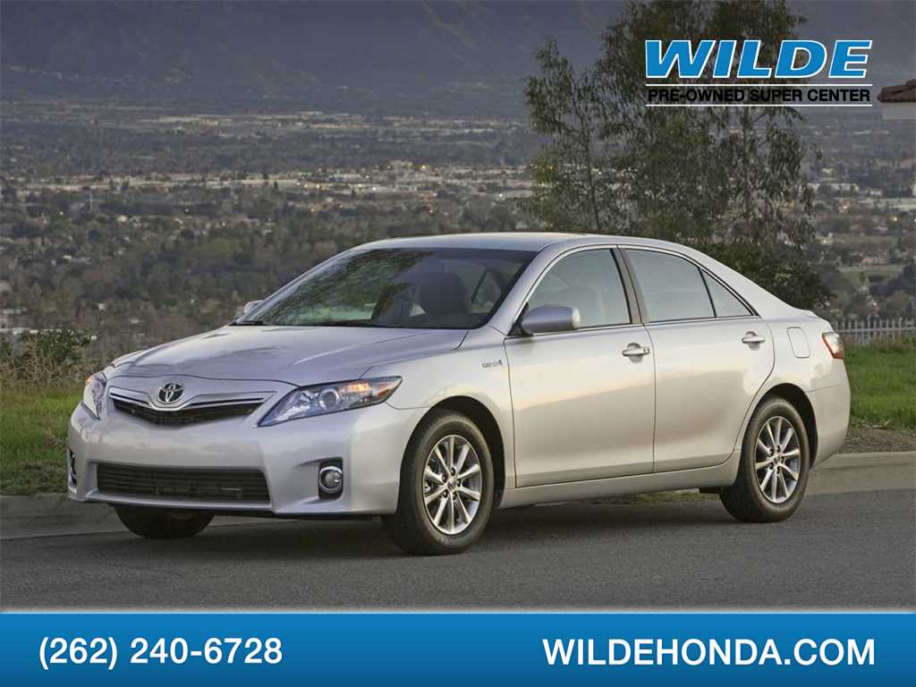 2010 Toyota Camry LE -
                  Waukesha, WI