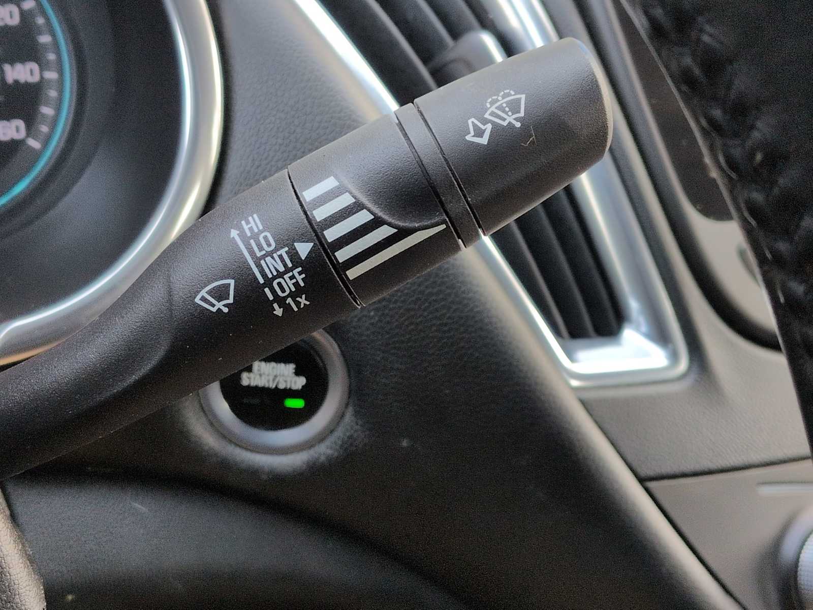 Thumbnail: 2016 Chevrolet Malibu - 23