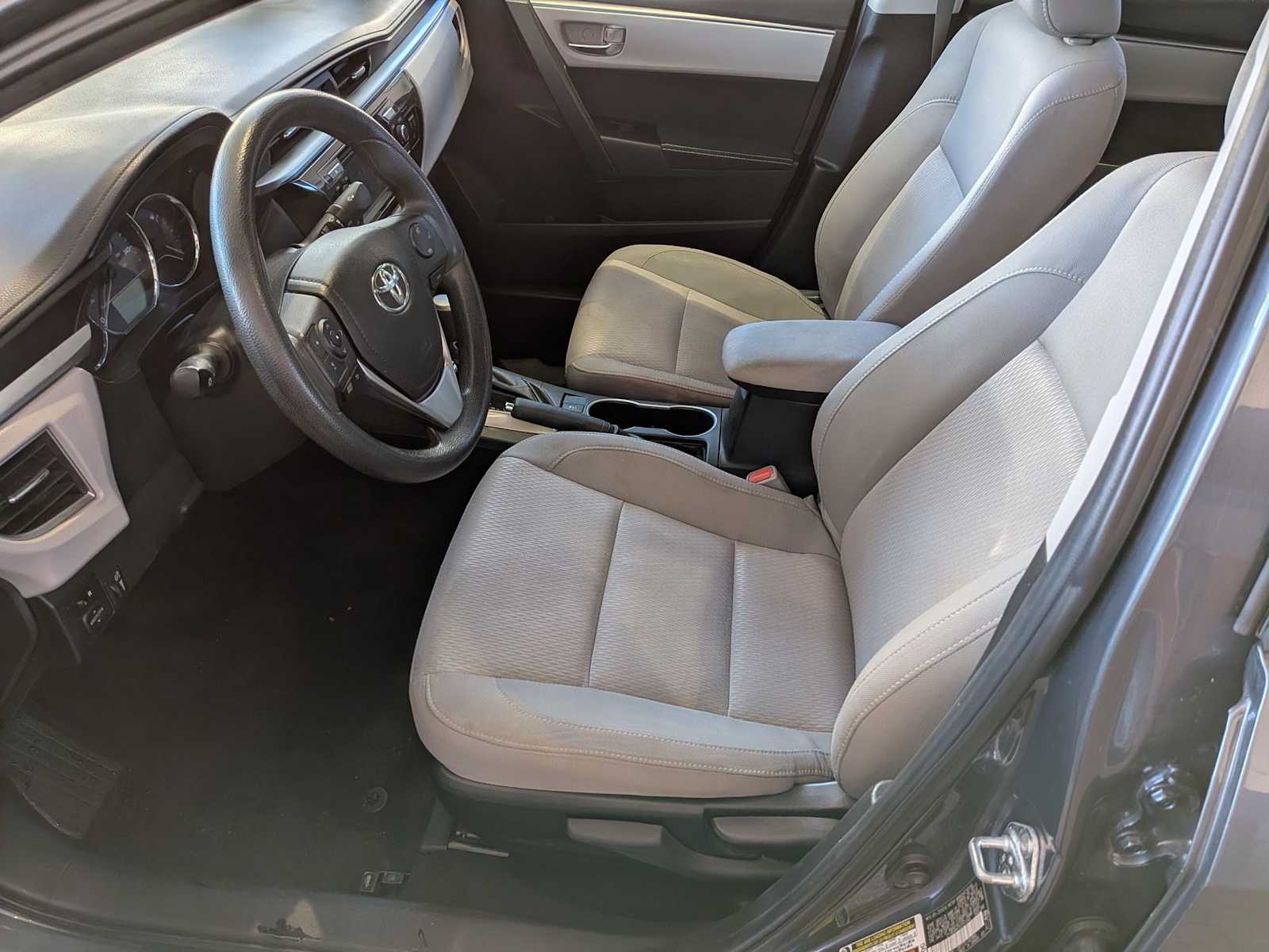 Thumbnail: 2014 Toyota Corolla - 15