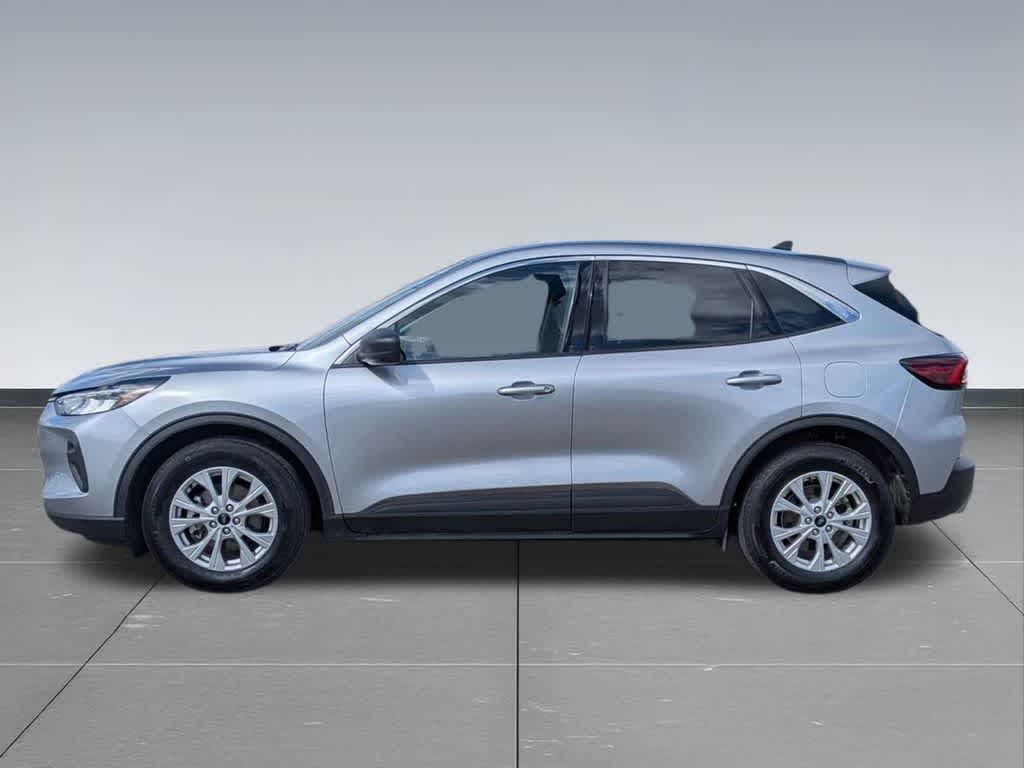 Thumbnail: 2023 Ford Escape - 4