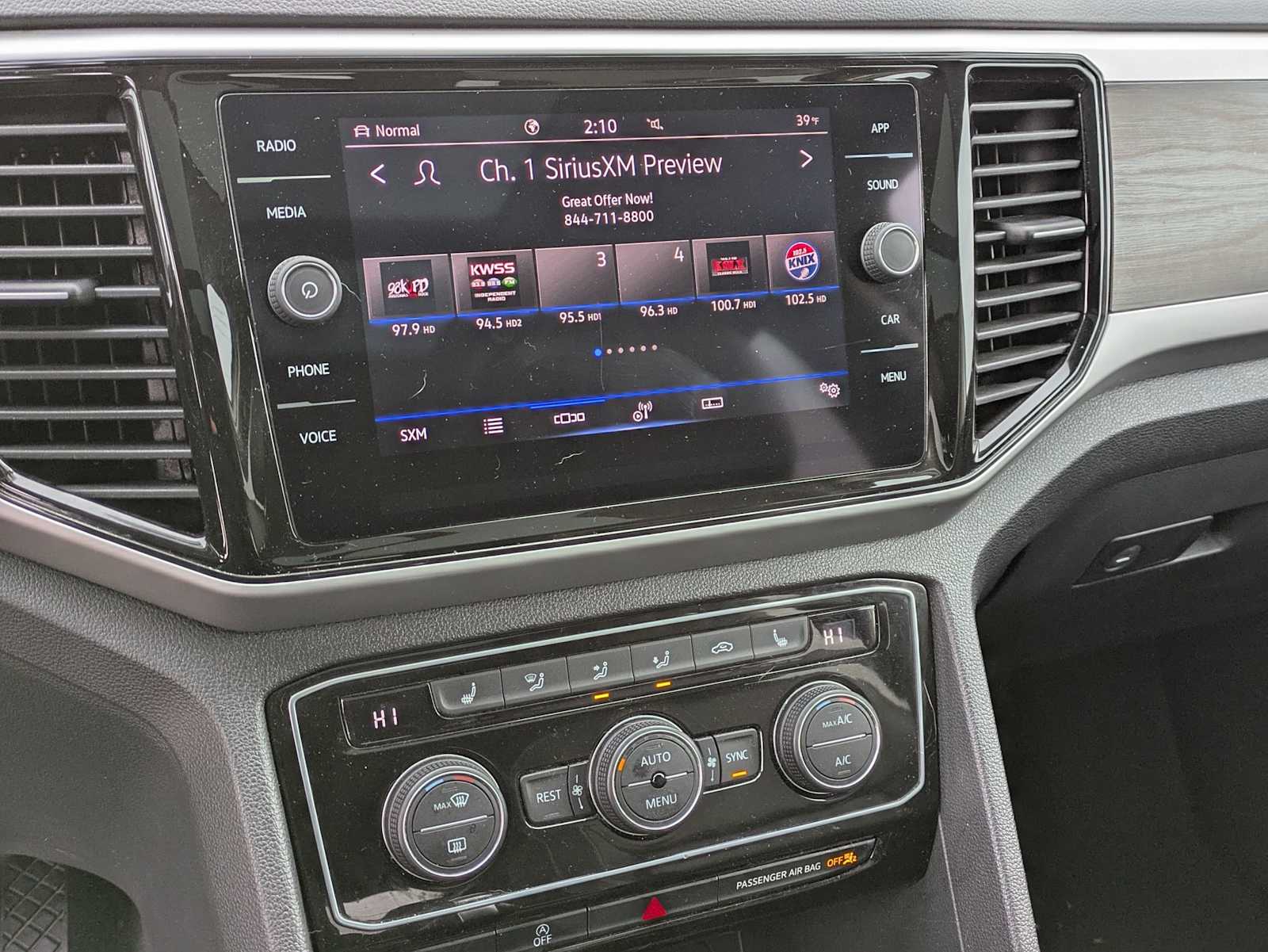 Thumbnail: 2022 Volkswagen Atlas - 28