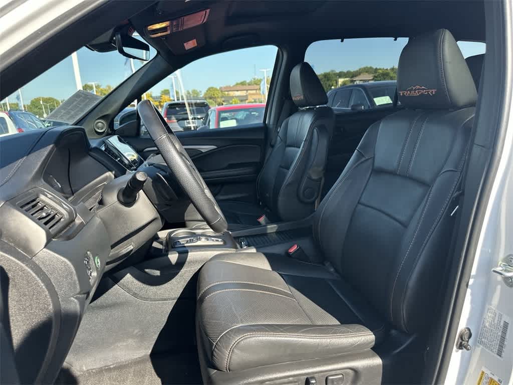 Thumbnail: 2023 Honda Passport - 10