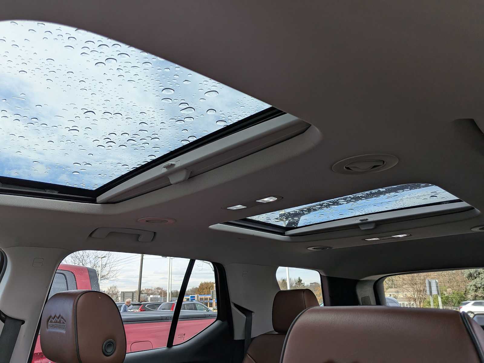 Thumbnail: 2019 Chevrolet Traverse - 19