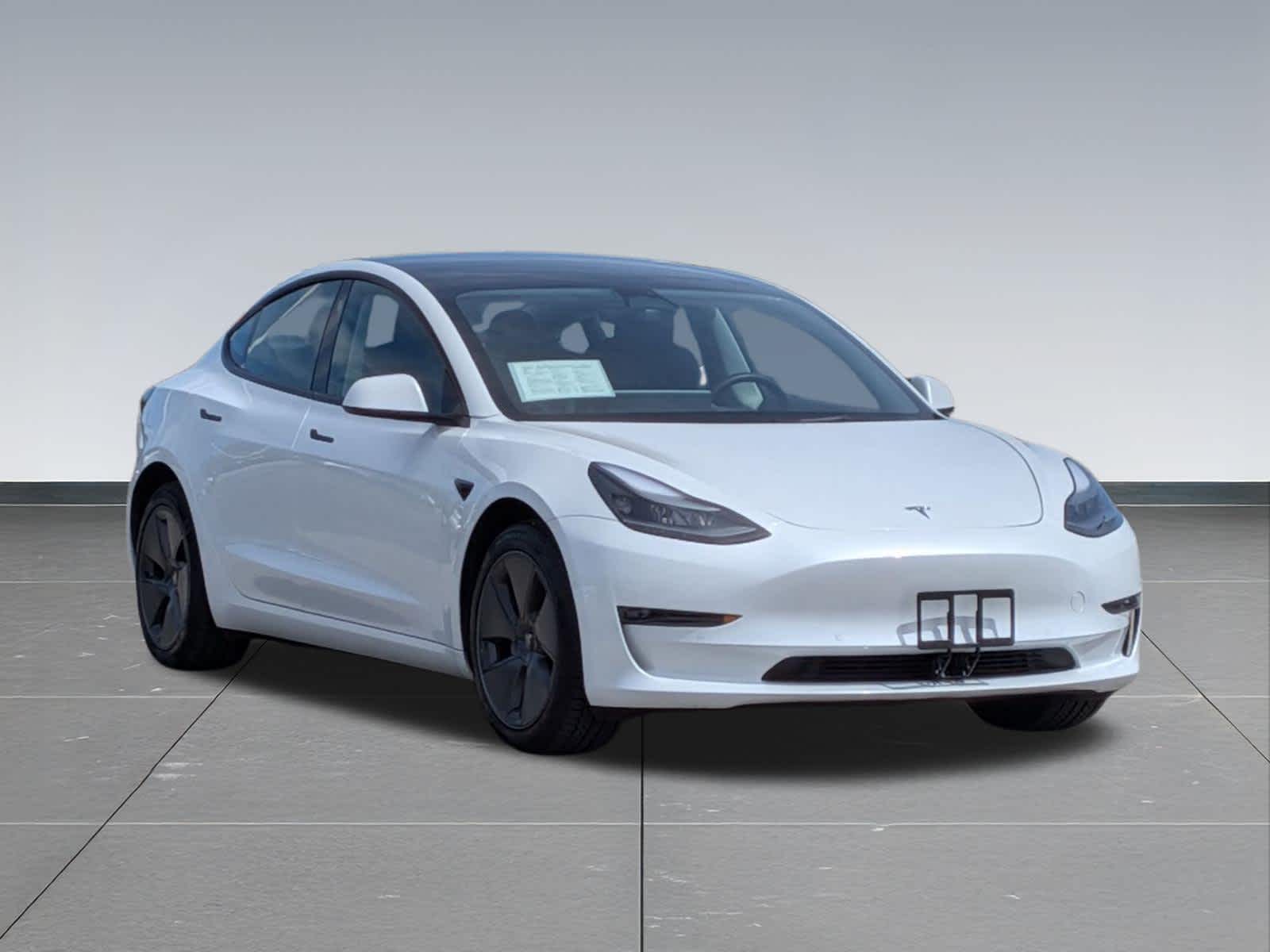 Thumbnail: 2022 Tesla Model 3 - 7