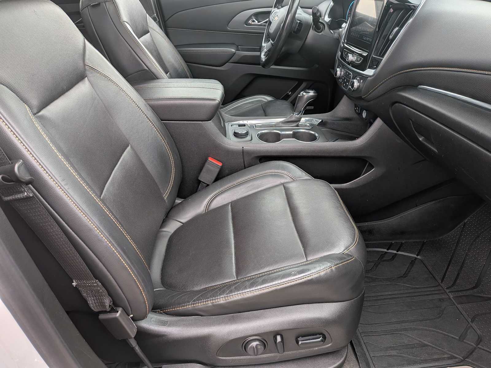 Thumbnail: 2020 Chevrolet Traverse - 22