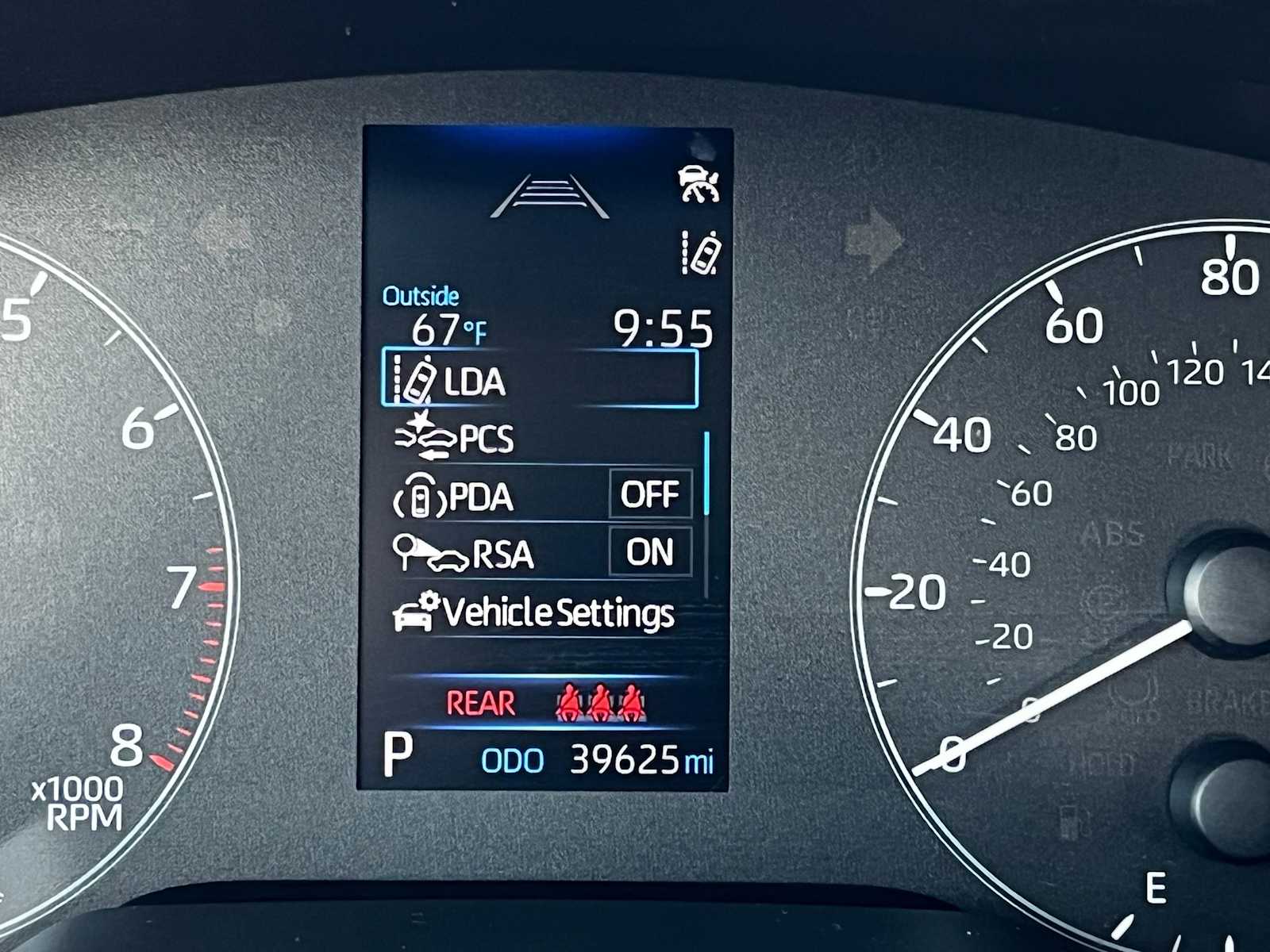 Thumbnail: 2023 Toyota Corolla - 29