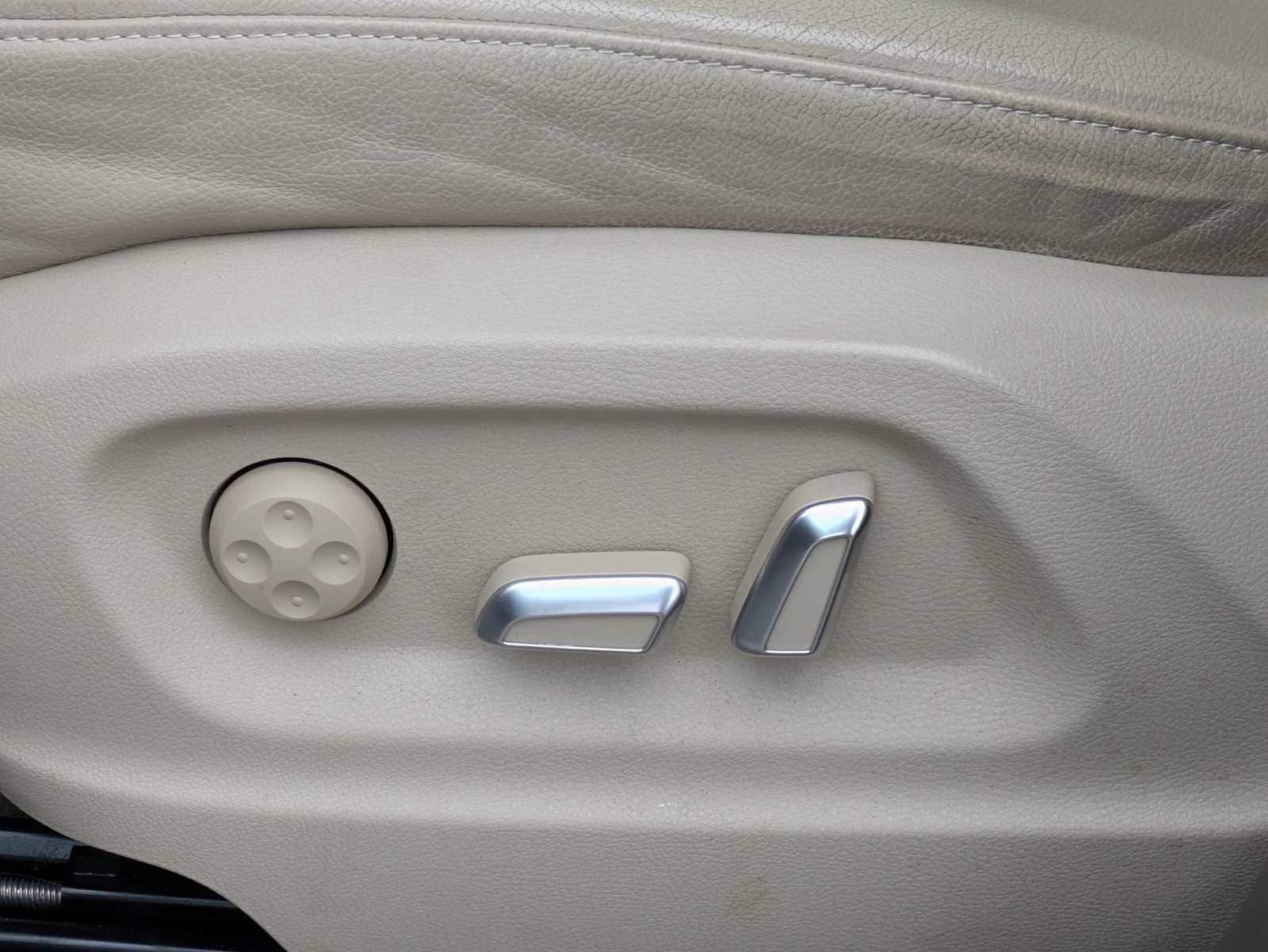 Thumbnail: 2017 Audi Q5 - 16