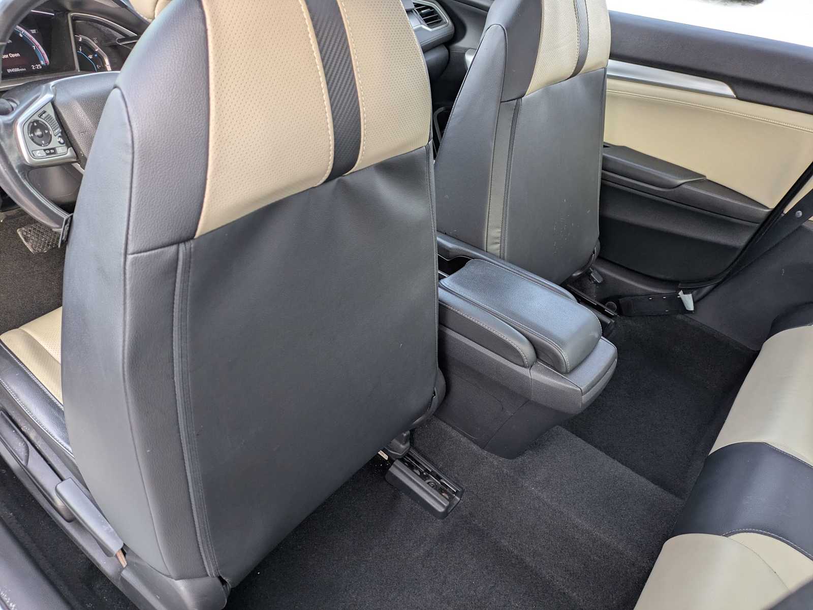 Thumbnail: 2018 Honda Civic - 16