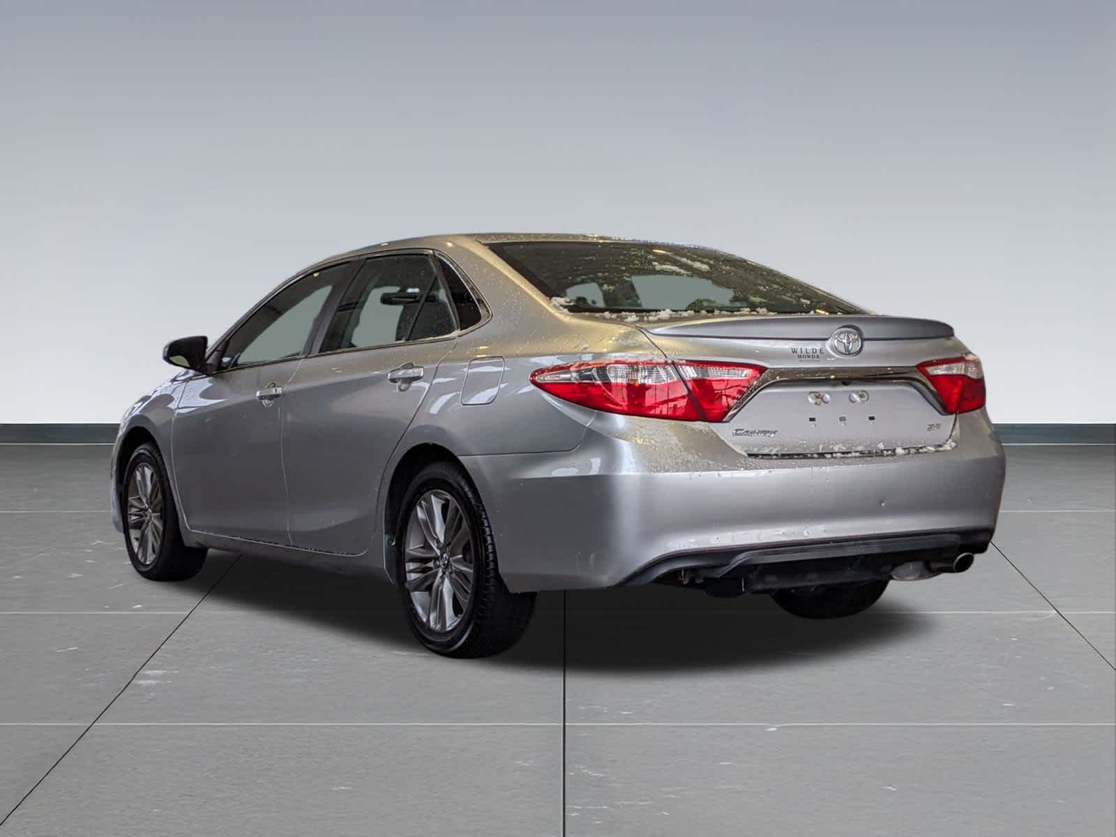 Thumbnail: 2017 Toyota Camry - 4