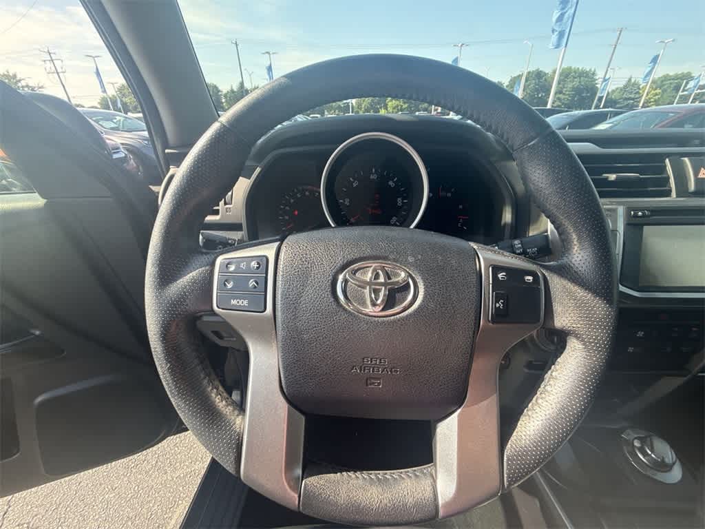 Thumbnail: 2012 Toyota 4Runner - 22