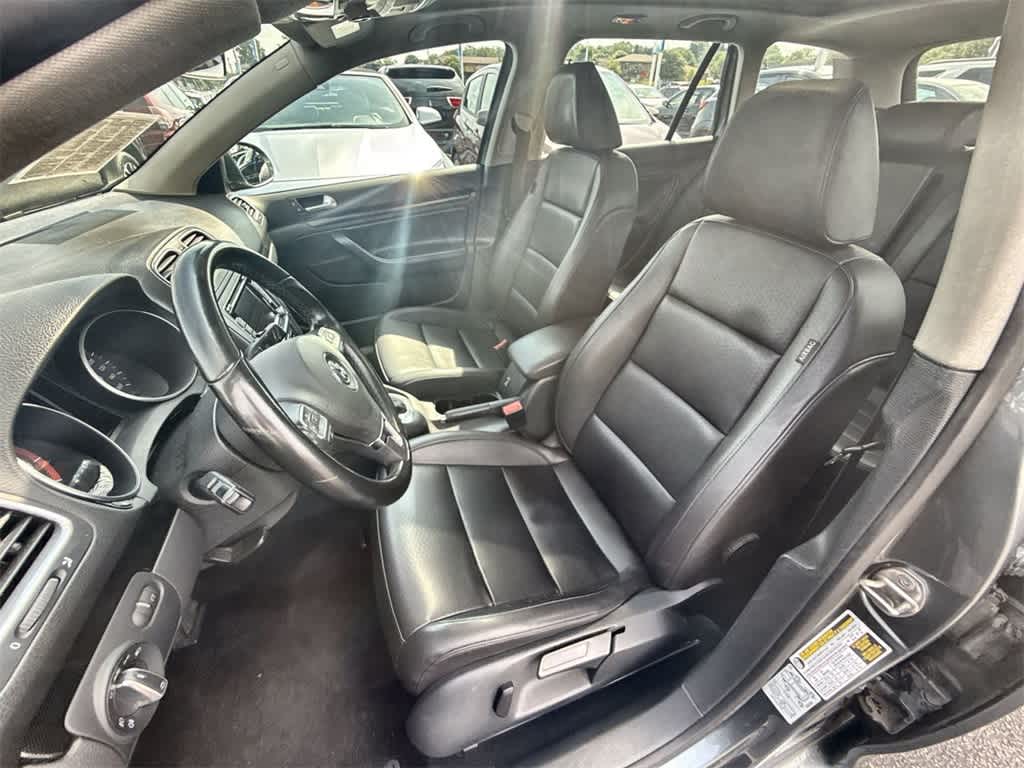 Thumbnail: 2012 Volkswagen Jetta - 14