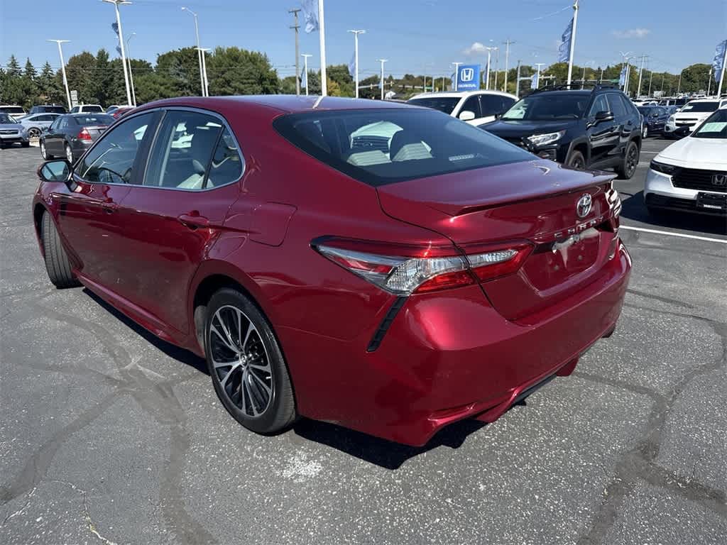 2018 Toyota Camry L photo 4