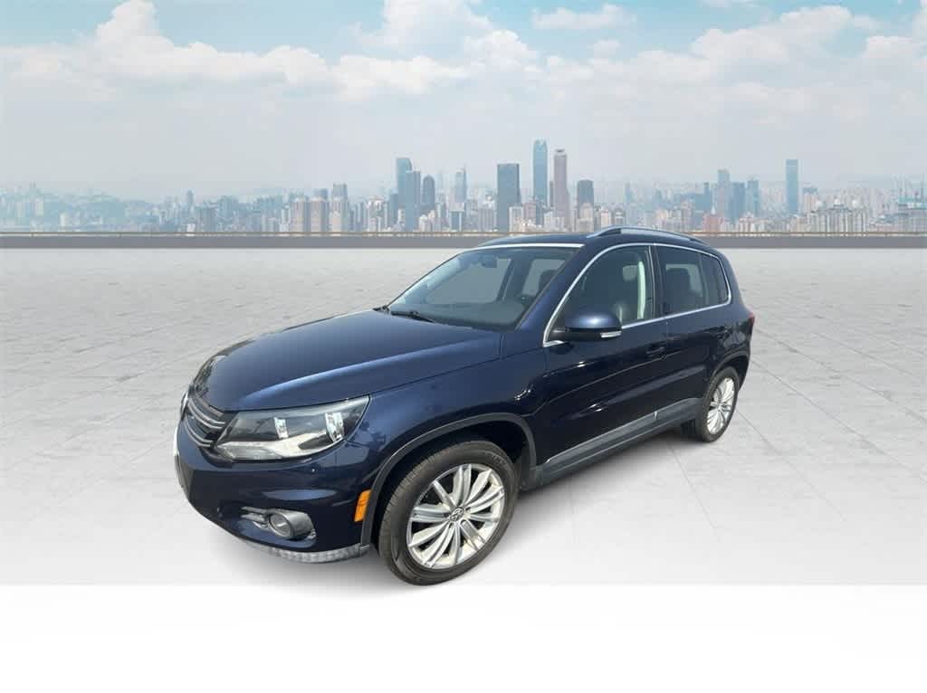 2012 Volkswagen Tiguan SE -
                  Waukesha, WI