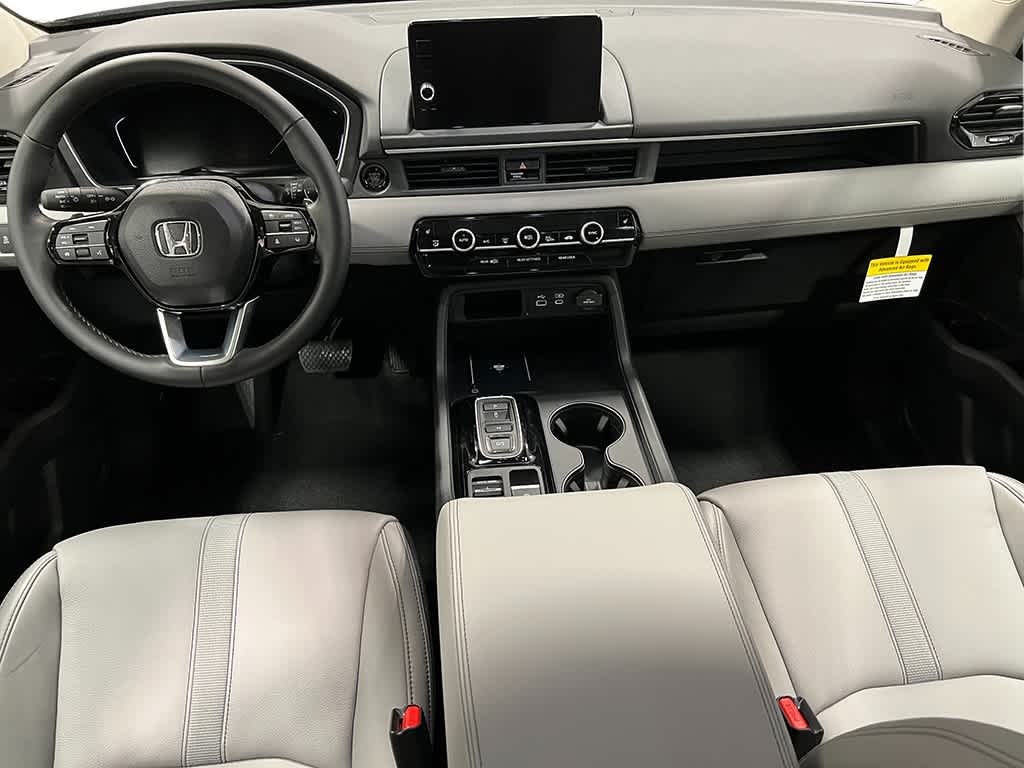 Thumbnail: 2025 Honda Pilot - 17