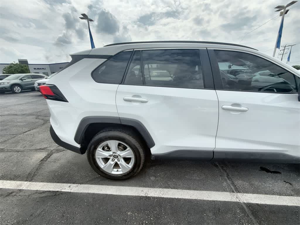 2021 Toyota RAV4 XLE 6
