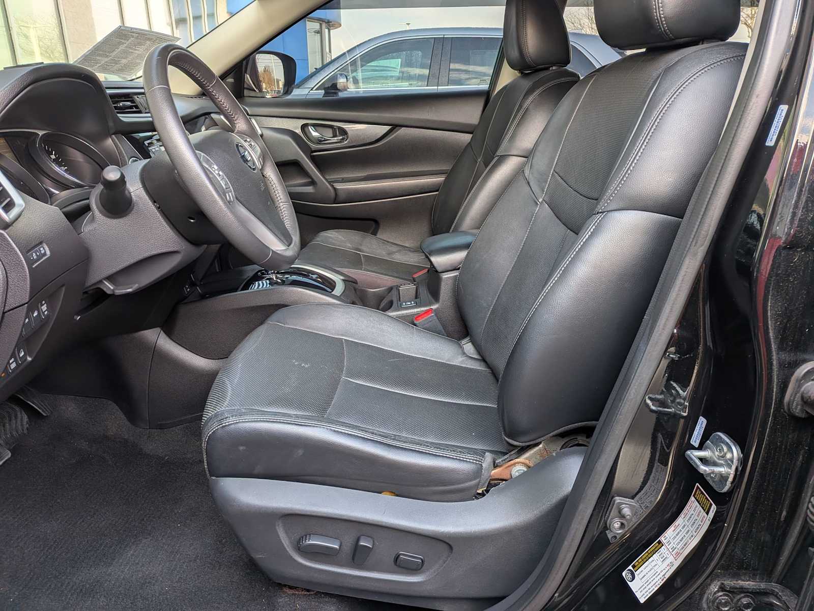 Thumbnail: 2015 Nissan Rogue - 14