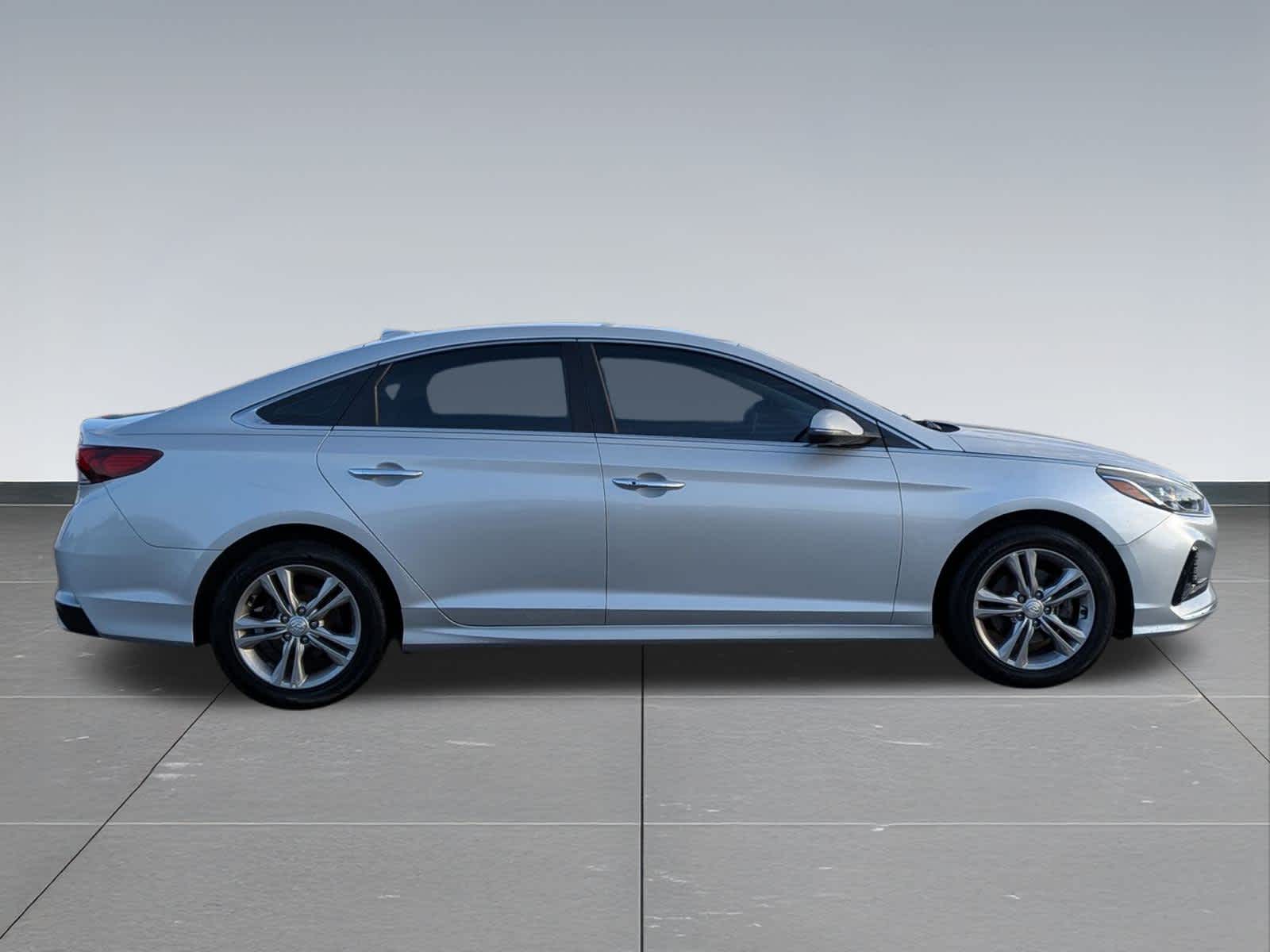 Thumbnail: 2018 Hyundai Sonata - 7