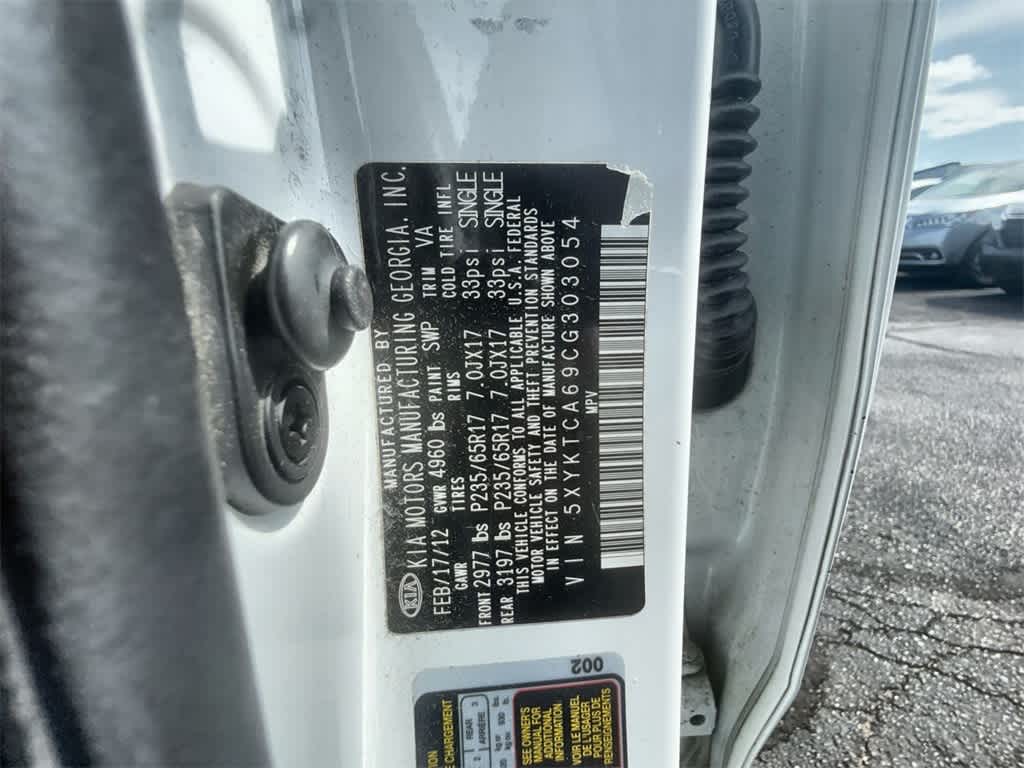 Thumbnail: 2012 Kia Sorento - 33