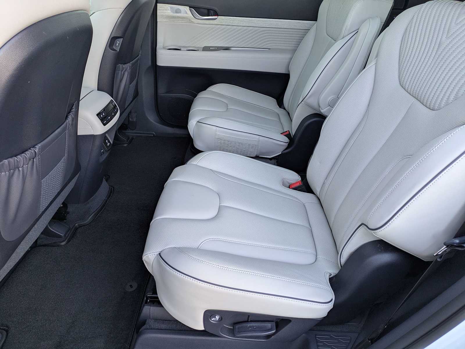 Thumbnail: 2025 Hyundai Palisade - 18