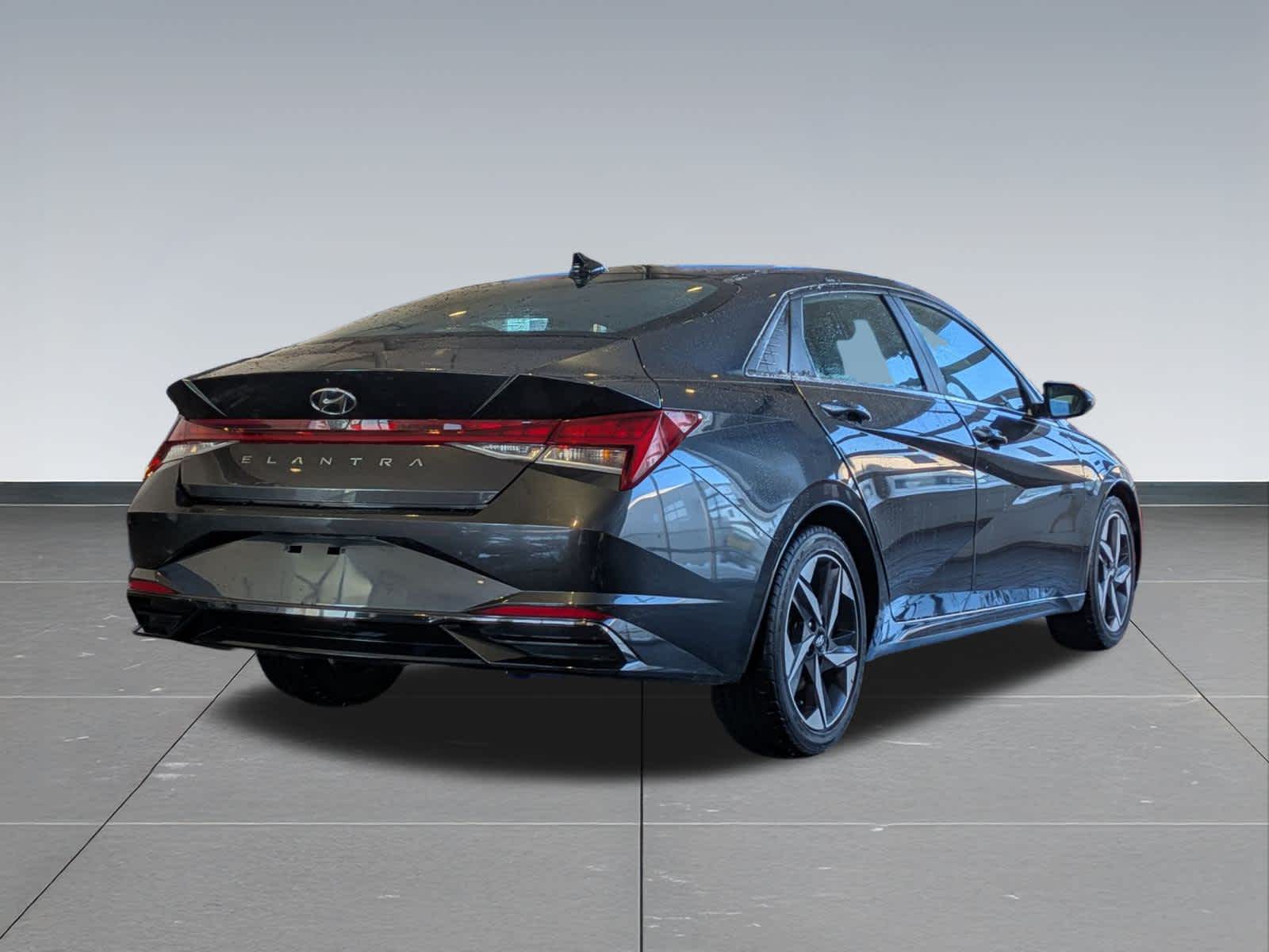 Thumbnail: 2021 Hyundai Elantra - 6