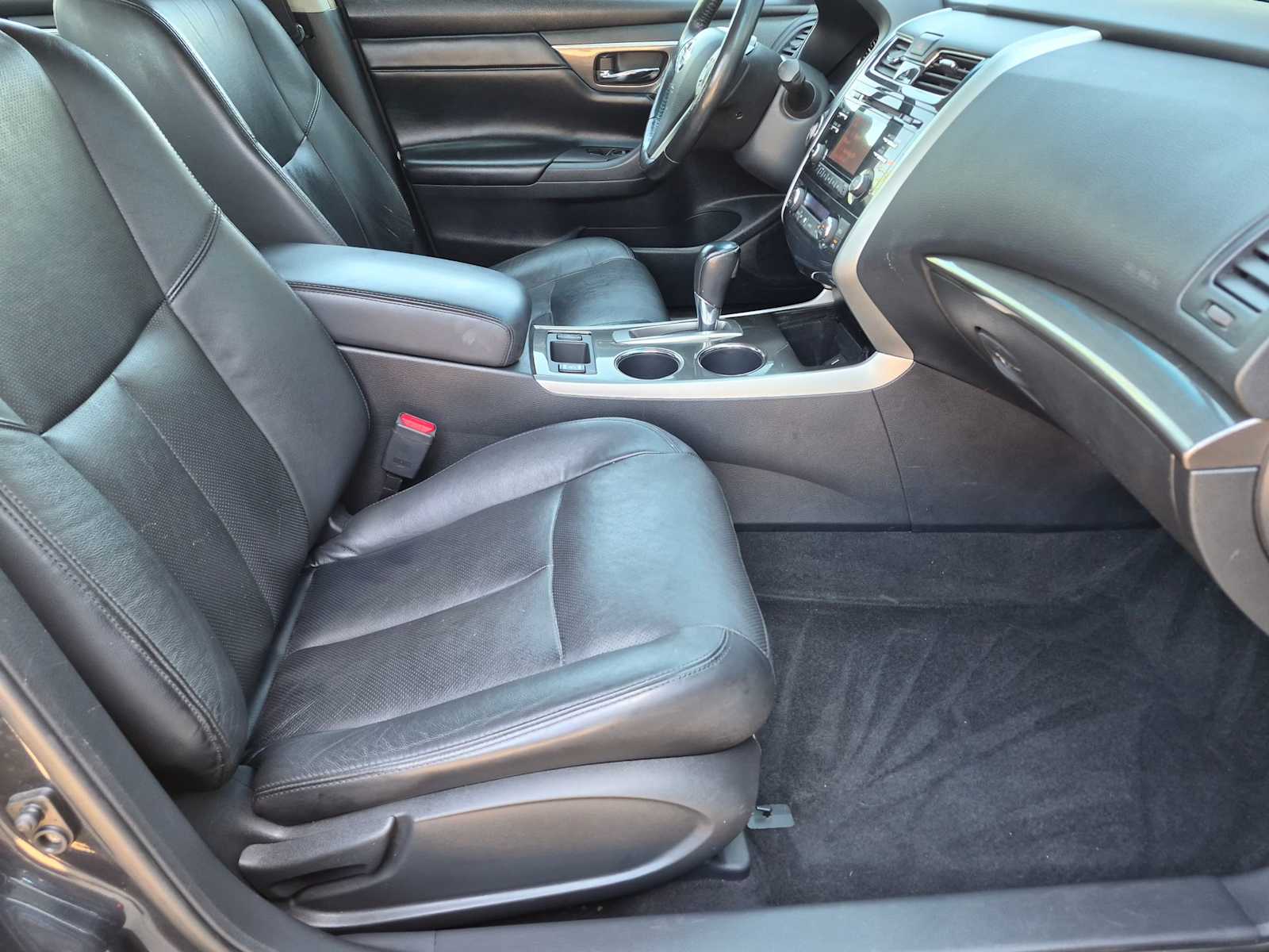 Thumbnail: 2013 Nissan Altima - 19