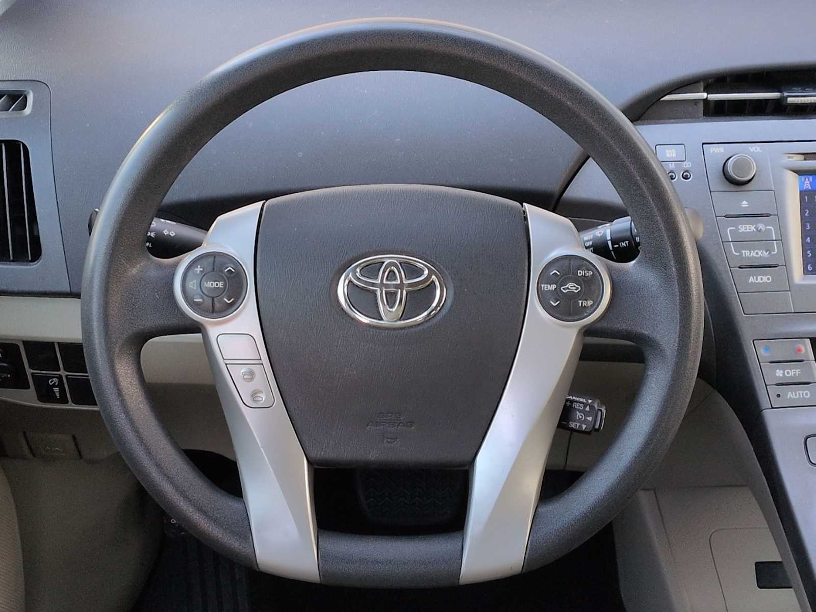 Thumbnail: 2012 Toyota Prius - 17